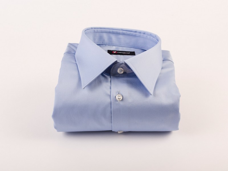 Cămaşă bărbaţi Croi tip Slim Fit cu Guler italian cu un nasture Satin Albastru deschis